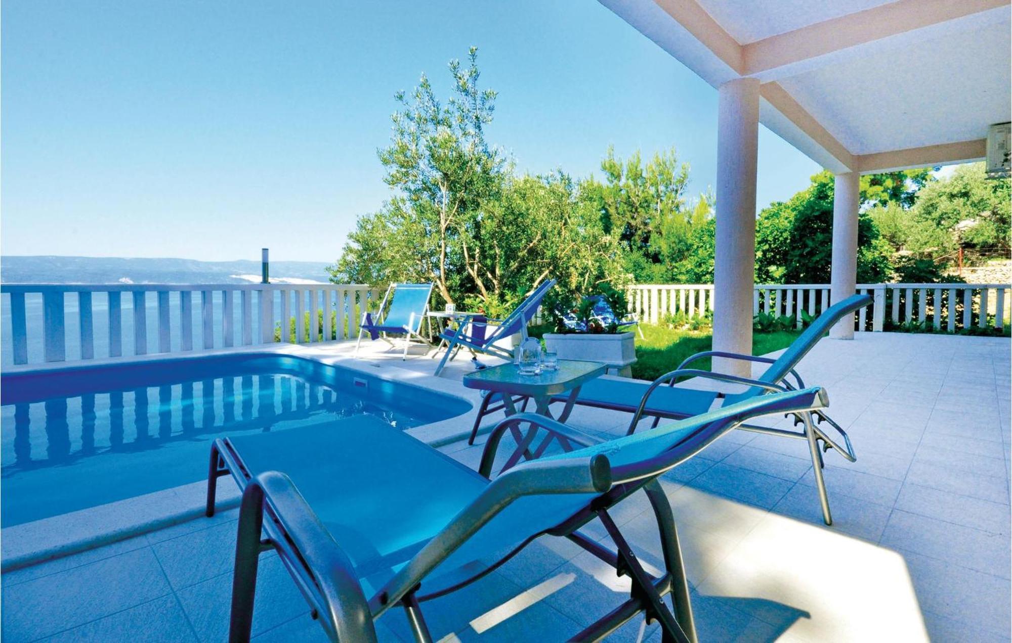 2 Bedroom Nice Apartment In Mimice Exterior foto